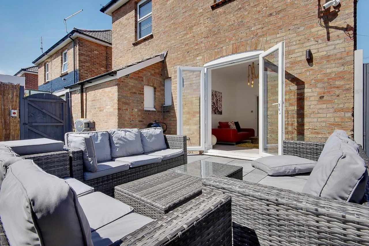 7 Palms Villa Bournemouth United Kingdom