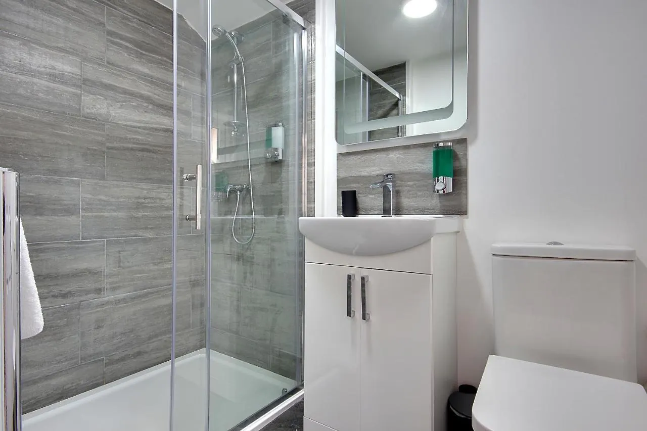 7 Palms Villa Bournemouth